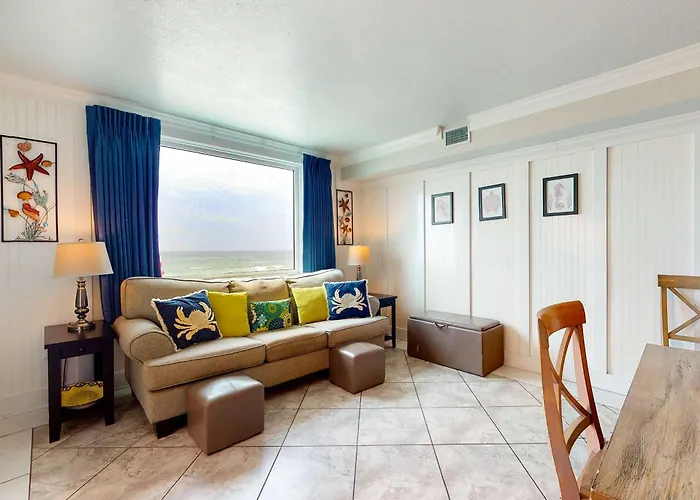 Holiday home Gulf & Beachfront With Shared Pool Private Balcony Free Wifi Views *