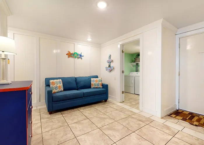 Gulf & Beachfront With Shared Pool Private Balcony Free Wifi Views Gulf Shores
